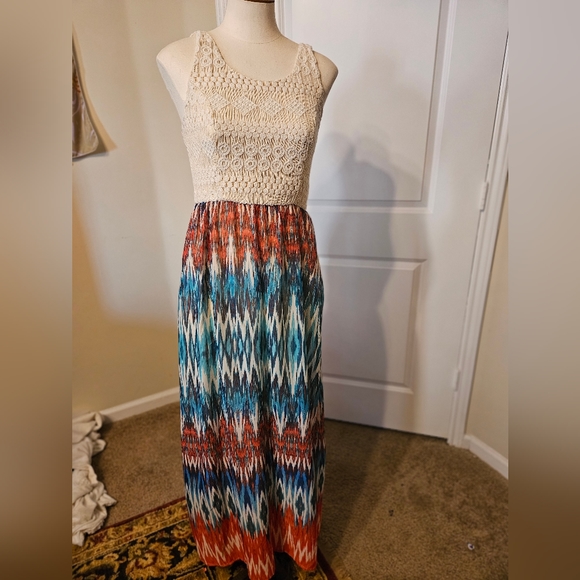 Sequin Hearts Aztec Style Long Dress Size 7 - Picture 2 of 6